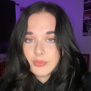 Meet your Posher, Kaitlyn